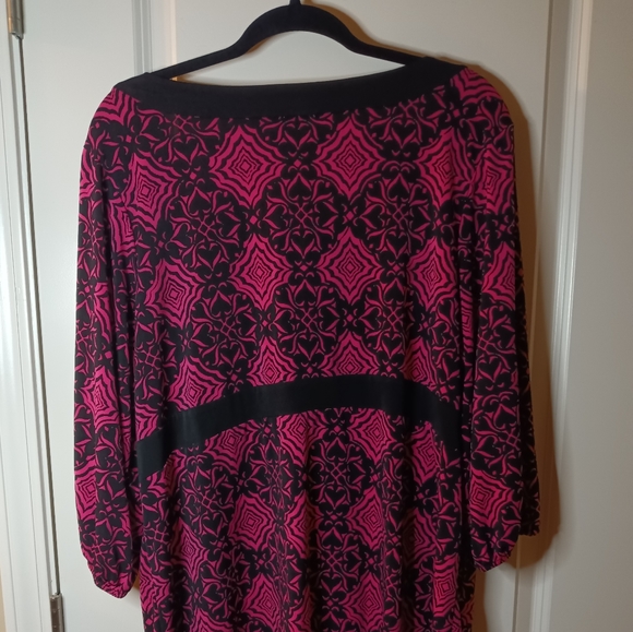 Pretty Pattern Blouse - Picture 3 of 5